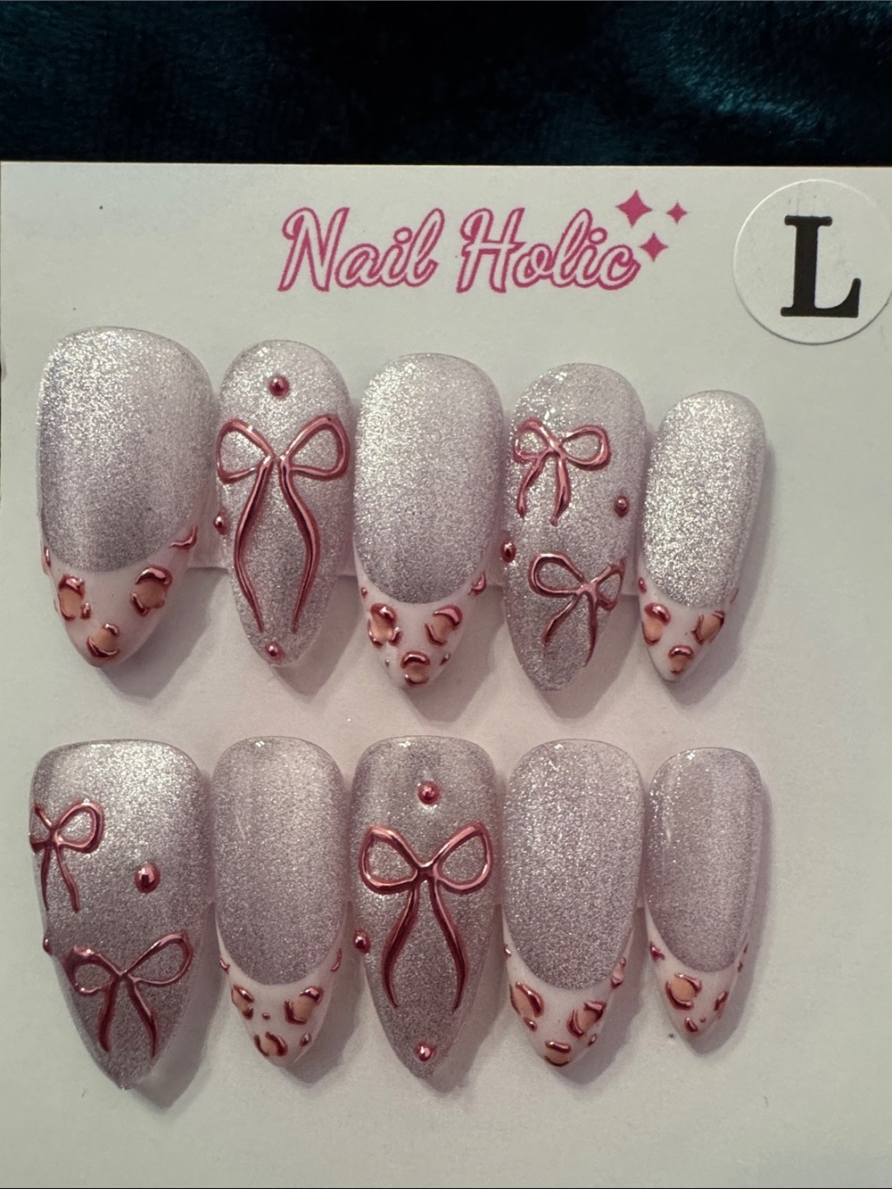 Shimmer Bow & Leopard Press-On Nails